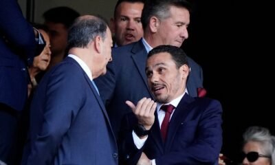 El presidente del Sevilla FC discute la venta de acciones por 350 millones de euros con un príncipe saudí para aliviar las dificultades financieras.